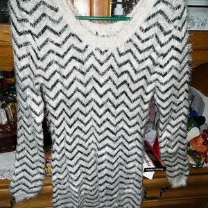 Charlotte Russe Black and White Chevron Sweater